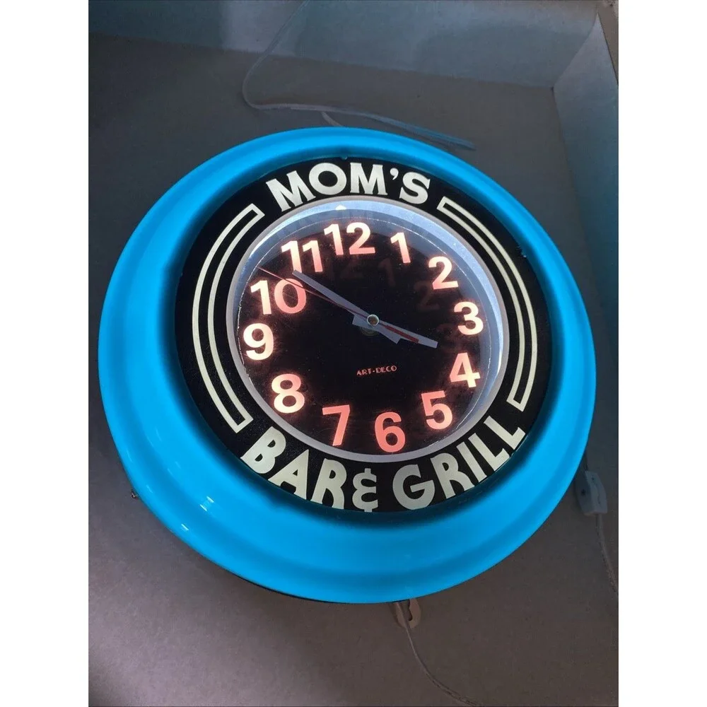 Vintage Mom Bar And Grill Light Clock 14